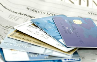 每月十幾萬(wàn)套刷信用卡 申請(qǐng)房貸,悲劇了